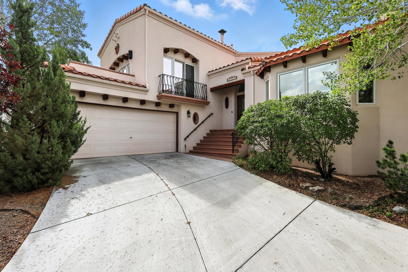 Albuquerque — front elevation