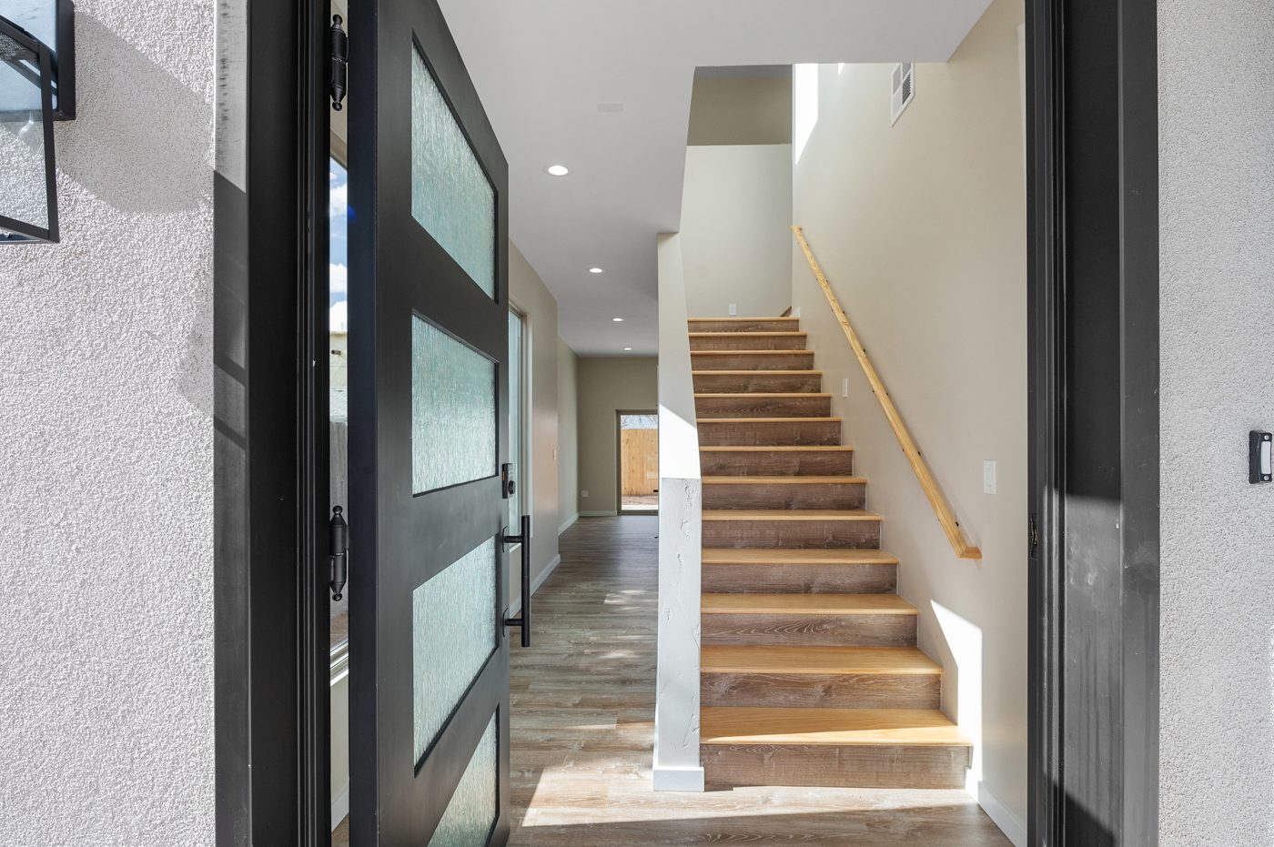 Albuquerque — entry and stair